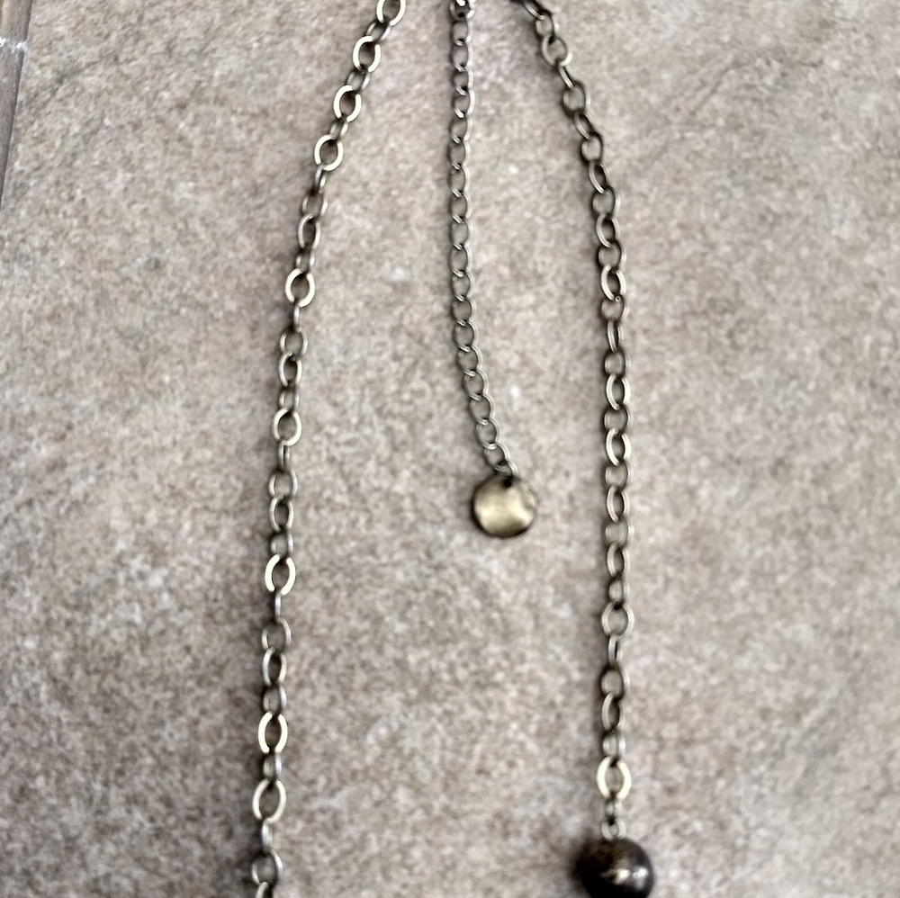 Antique Look Gold Tone Ball/Disc Necklace - Picture 6 of 6